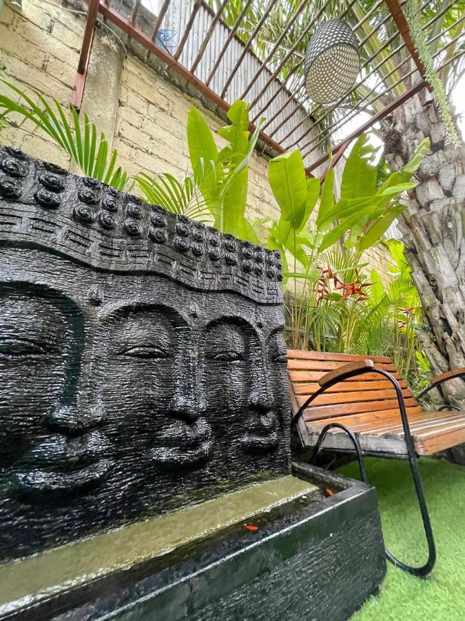 Maison d'hôtes Nikiniko House By Lolavillas - 100mts To The Canggu